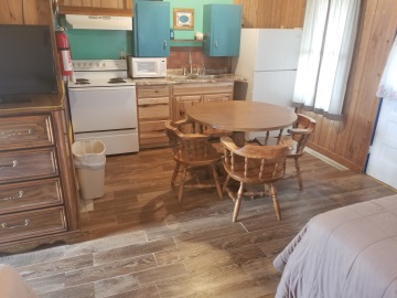 Llanorado Lodge Cabins 3