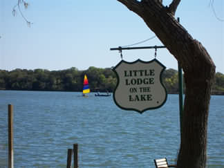 Little Lodge on the Lake